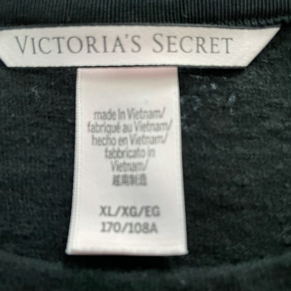 Victoria’s Secret Pocket T-Shirt - Picture 3 of 4